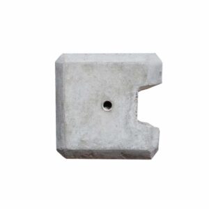 Betonstolper Ende 13x13 cm Flad top med gevindbøsning indstøbt