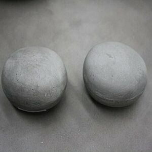 Pyntesten i fiberbeton 12x10x6 cm