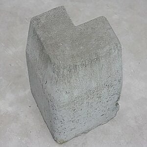 Fortovskantsten 12/15x30 cm Grå 90° udvendig hjørner skarp