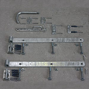 Beslag til dør bolte og håndtag m.m.