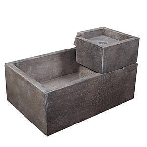 Vandsten "Funkis" med pumpe, vandbeholder og lys