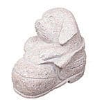 Hund i støvle rosa granit 35 cm