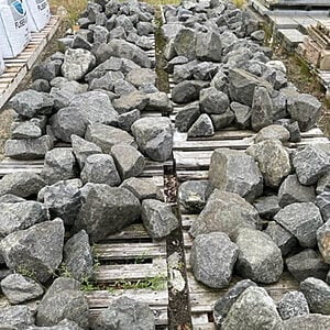 Norsk Klippestykke i Sort / Mørkegrå (fra. 20 cm til 40 cm)