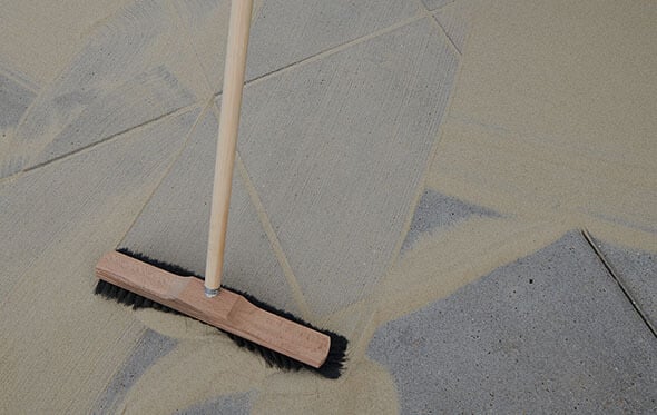 hvordan fuger man havefliser relateret