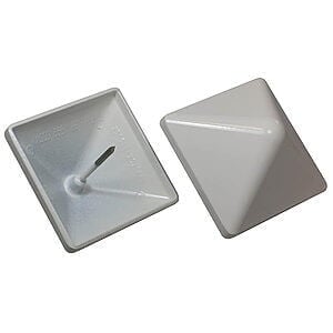 "Pyra" Firkantet stolpehætter i Hvid