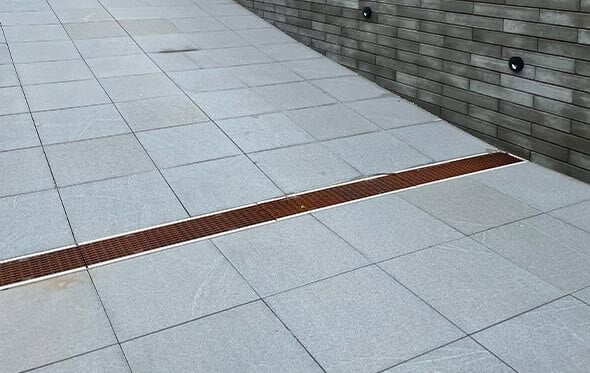 hvordan laegger man granitfliser