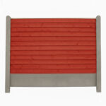 Bullklink Svenskrød med grå betonstolper