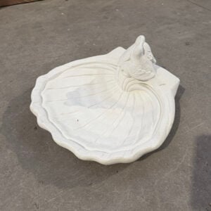 Fuglebad i marmor med 2 duer Ø45 cm