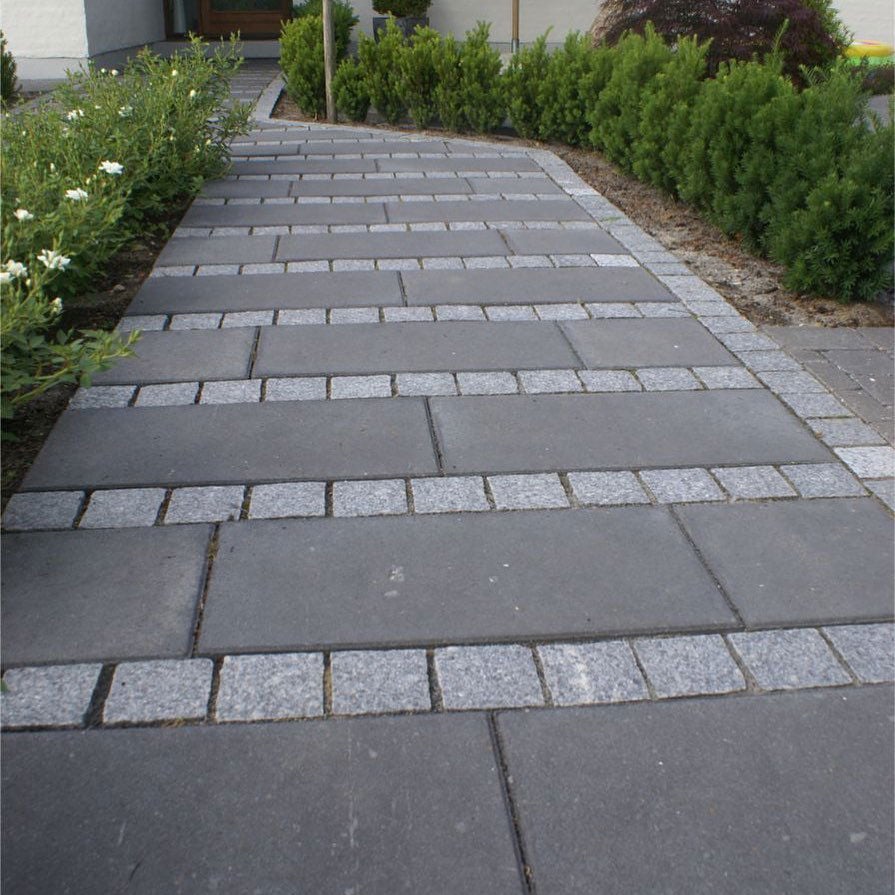 Vi er vilde med kombinationen af granit og beton 👏🏻…